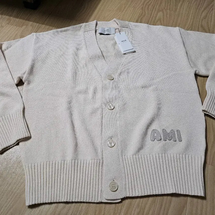 [BUNJANG] AMI Ivory Cardigan / 아미 AMI 아이보리색 가디건 새제품