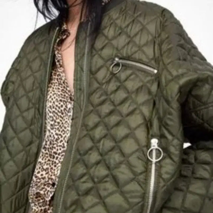 [BUNJANG] ZARA TRF Quilted Bomber Jacket (Khaki) - S/M / (단종레어)자라 TRF 카키 퀼팅 봄버 자켓 오버핏 간절기 아우터 S~M