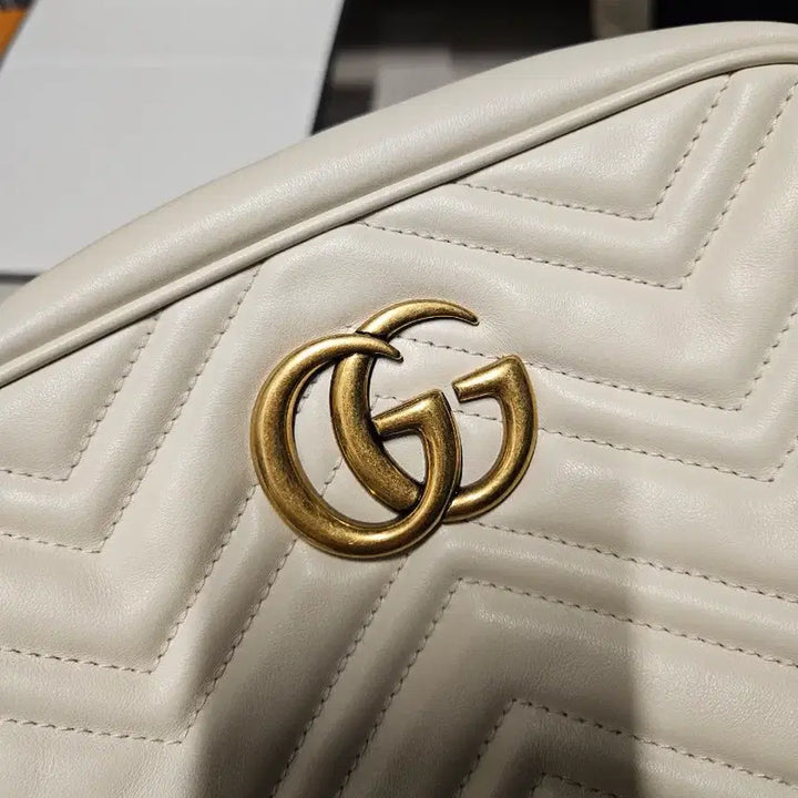 [BUNJANG] Gucci Camera Bag White / 구찌 카메라백 화이트