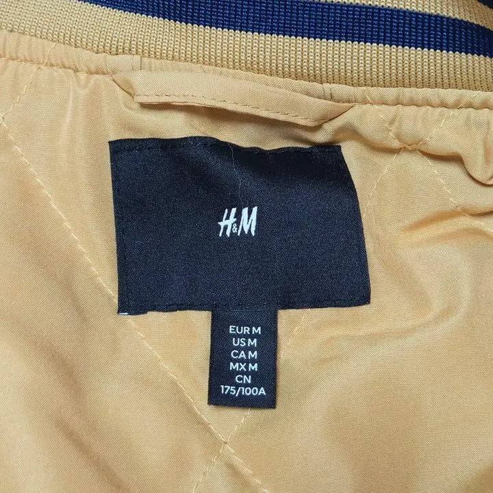 [BUNJANG] H&M Varsity Jacket / H&M 골드/네이비 바시티 자켓