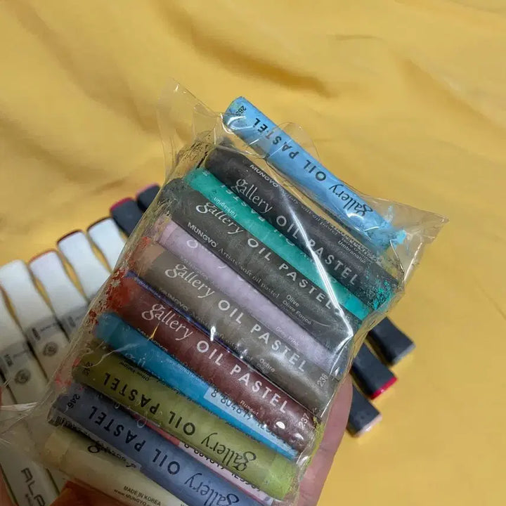 [BUNJANG] Assorted Art Supplies Bundle / 알파 브러쉬 마카 & 문교 파스텔 & POSCA 마카