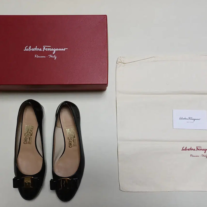 [BUNJANG] Ferragamo Vara Pumps / 페라가모(Ferragamo) 구두(바라 펌프스)