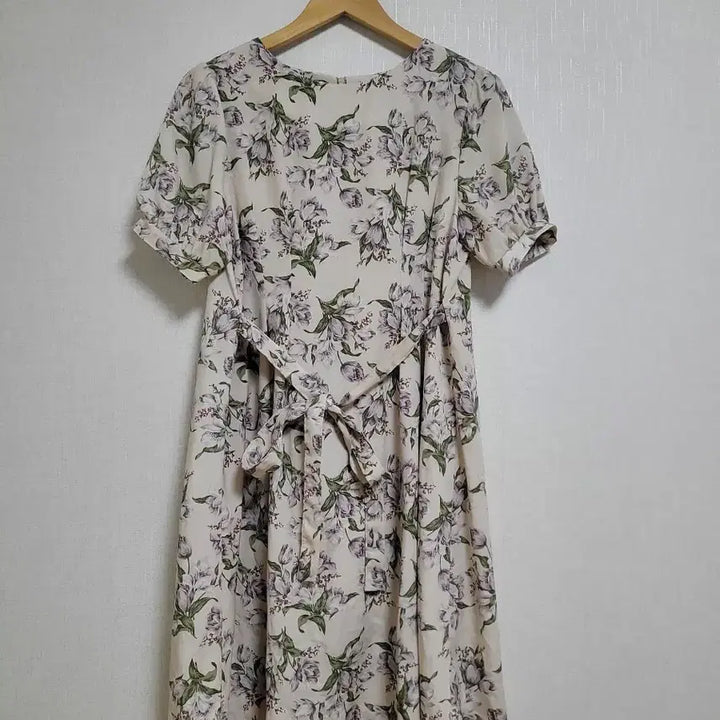 [BUNJANG] Chiffon Floral Pattern Wrap Dress / 900.쉬폰플라워 패턴 반팔 랩 원피스