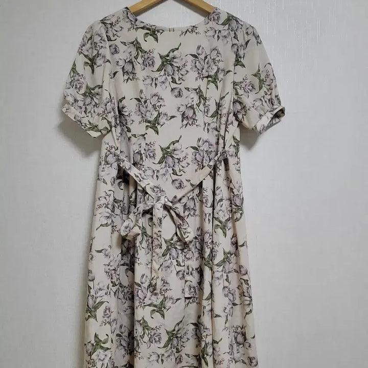[BUNJANG] Chiffon Floral Pattern Wrap Dress / 900.쉬폰플라워 패턴 반팔 랩 원피스
