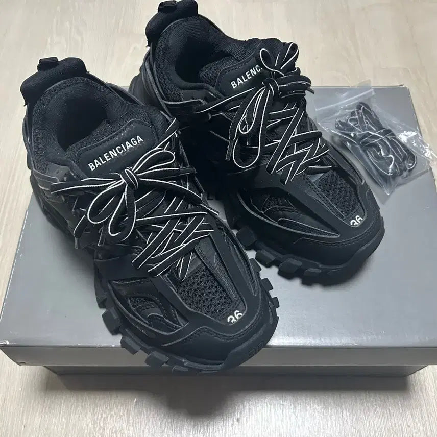 [BUNJANG] Balenciaga Track Sneakers Black Size 36 / 발렌시아가 트랙 블랙 스니커즈 36