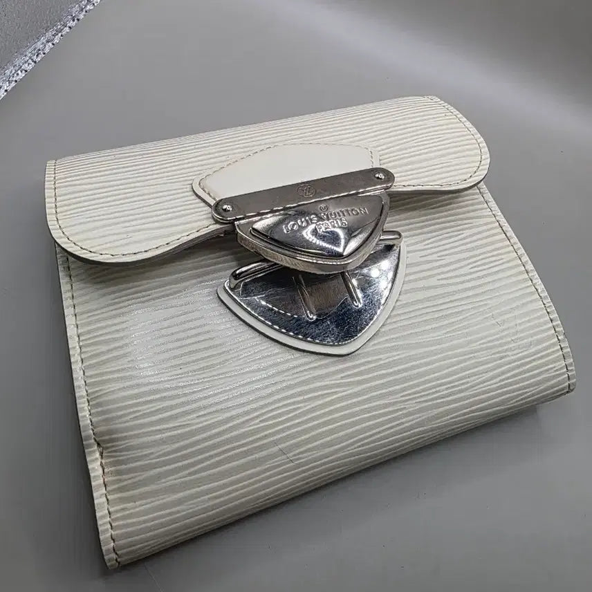[BUNJANG] Louis Vuitton Epi Joy Ivory Wallet (M6658J) / (정품)루이비통 에피 조이 아이보리 반지갑 M6658J 미사용품