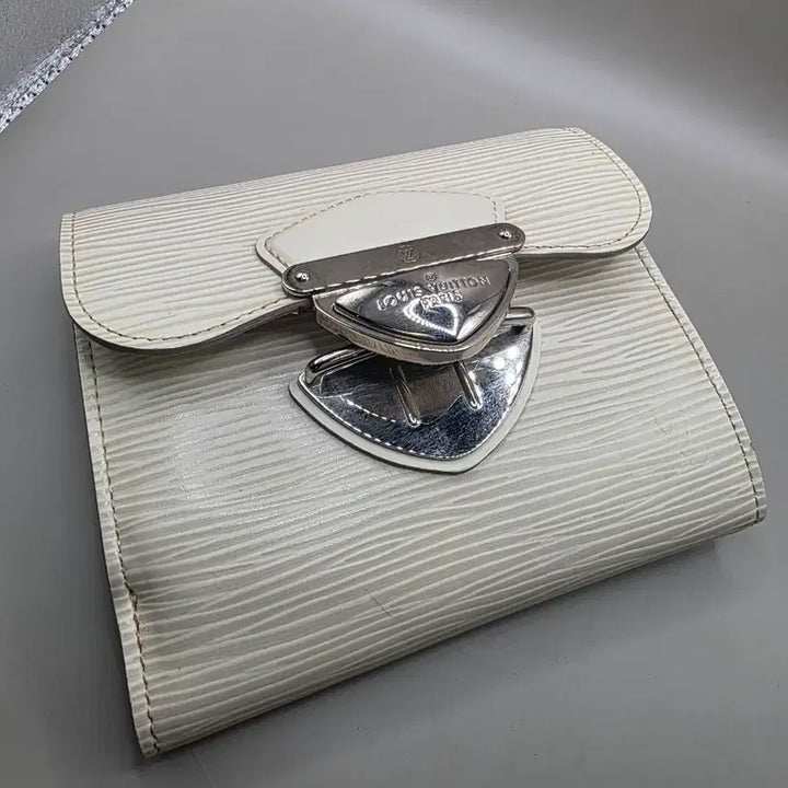 [BUNJANG] Louis Vuitton Epi Joy Ivory Wallet (M6658J) / (정품)루이비통 에피 조이 아이보리 반지갑 M6658J 미사용품