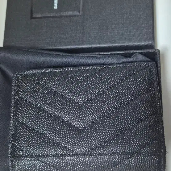 [BUNJANG] Woman's Wallet - Black - Full Package / 여자 반지갑 [한번 시착-새상품급]