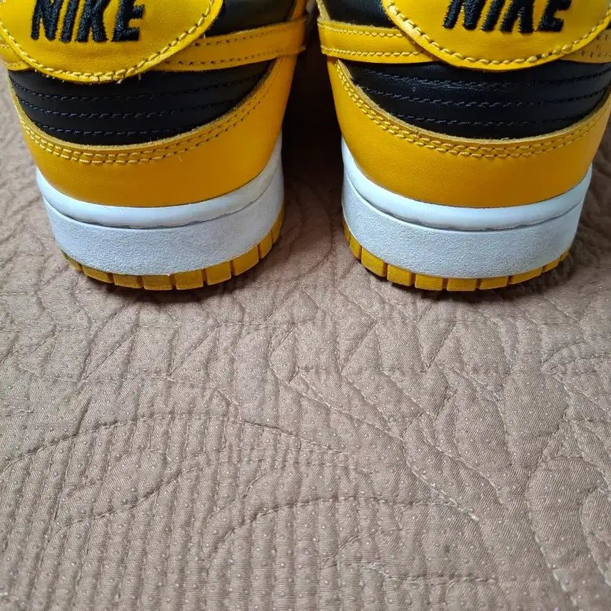 [BUNJANG] Nike Dunk Low Retro Goldenrod Sneakers / 275 나이키 덩크 로우 레트로 골든로드 운동화 [5005]