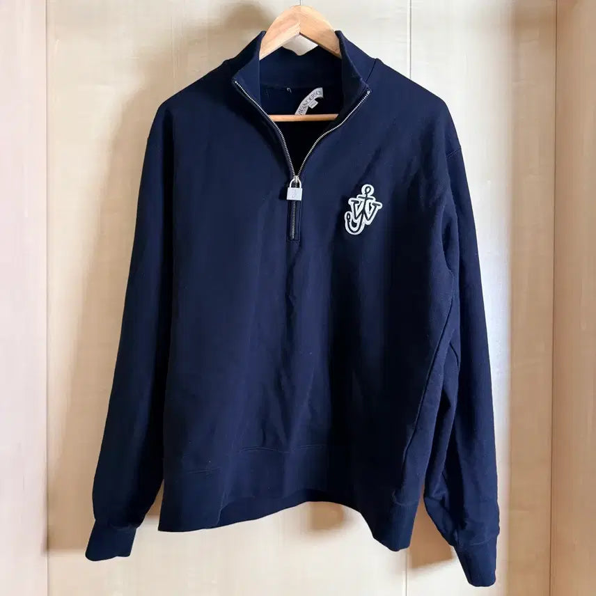 [BUNJANG] JW Anderson Half-Zip Lock Sweatshirt Navy / JW앤더슨 하프집업 자물쇠 맨투맨 네이비 100