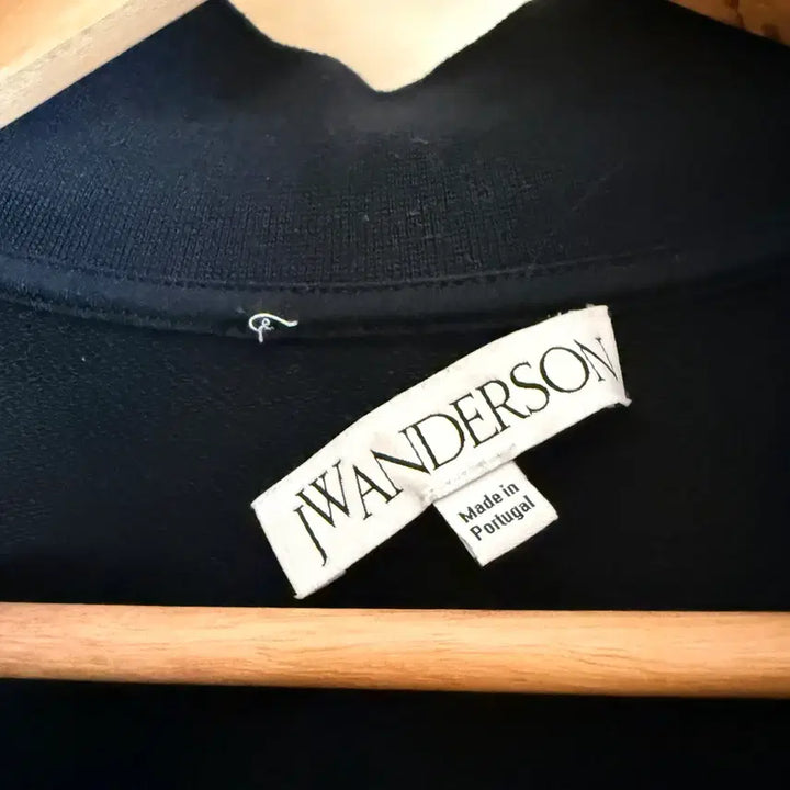 [BUNJANG] JW Anderson Half-Zip Lock Sweatshirt Navy / JW앤더슨 하프집업 자물쇠 맨투맨 네이비 100