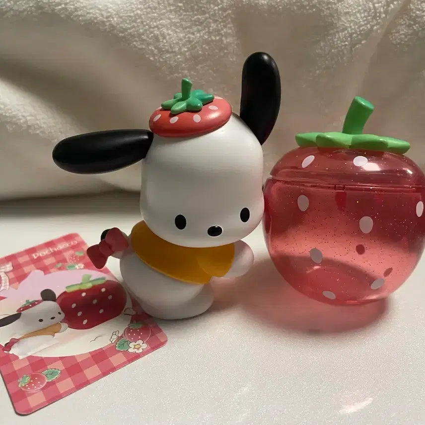 [BUNJANG] Sanrio Pochacco Strawberry Figure / 산리오 포차코 딸기 피규어