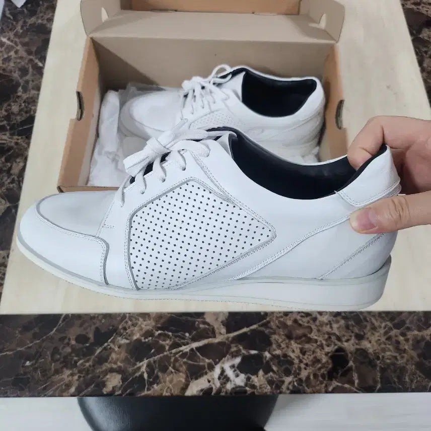 [BUNJANG] MENSNOVA Sneakers 265 New / 맨즈노바 수제 스니커즈 265 새 것