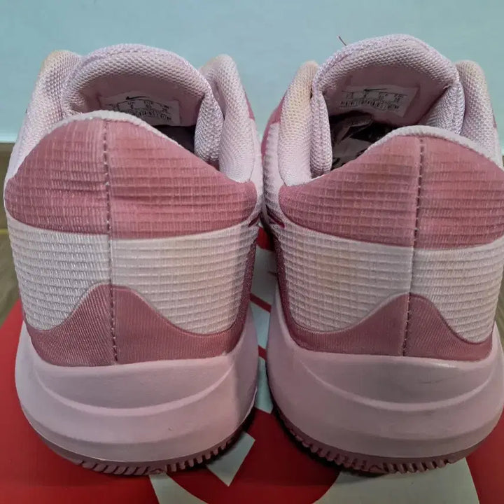 [BUNJANG] Nike Pink Sneakers 250 / 나이키 핑크 운동화 250