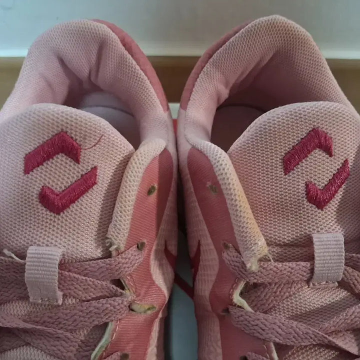 [BUNJANG] Nike Pink Sneakers 250 / 나이키 핑크 운동화 250