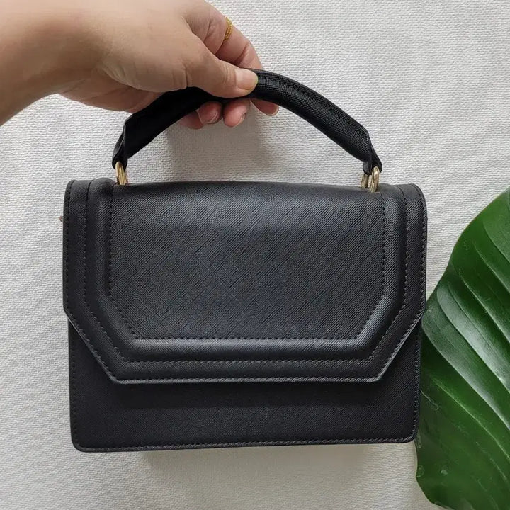[BUNJANG] Roem Black Tote Bag / 로엠 블랙 토트백
