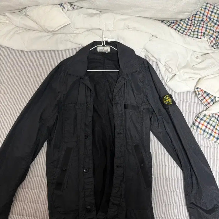 [BUNJANG] Stone Island Windbreaker Jacket (Black, L) / 스톤아일랜드 바람막이