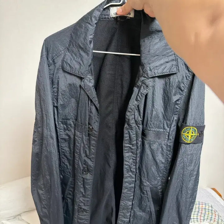 [BUNJANG] Stone Island Windbreaker Jacket (Black, L) / 스톤아일랜드 바람막이