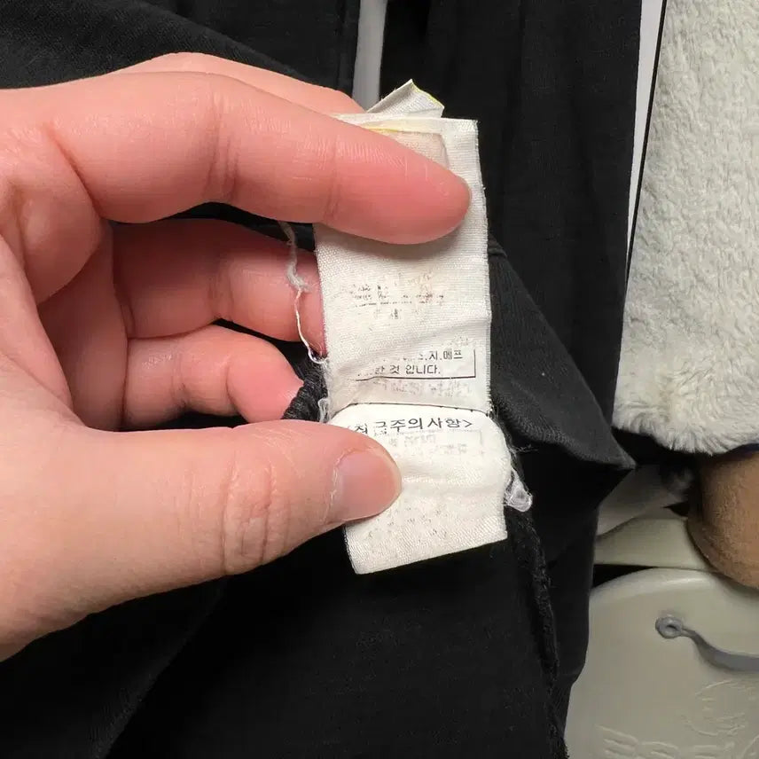 [BUNJANG] MCP Company Lens Applique Sweatshirt / [M]CP컴퍼니 렌즈와펜 맨투맨