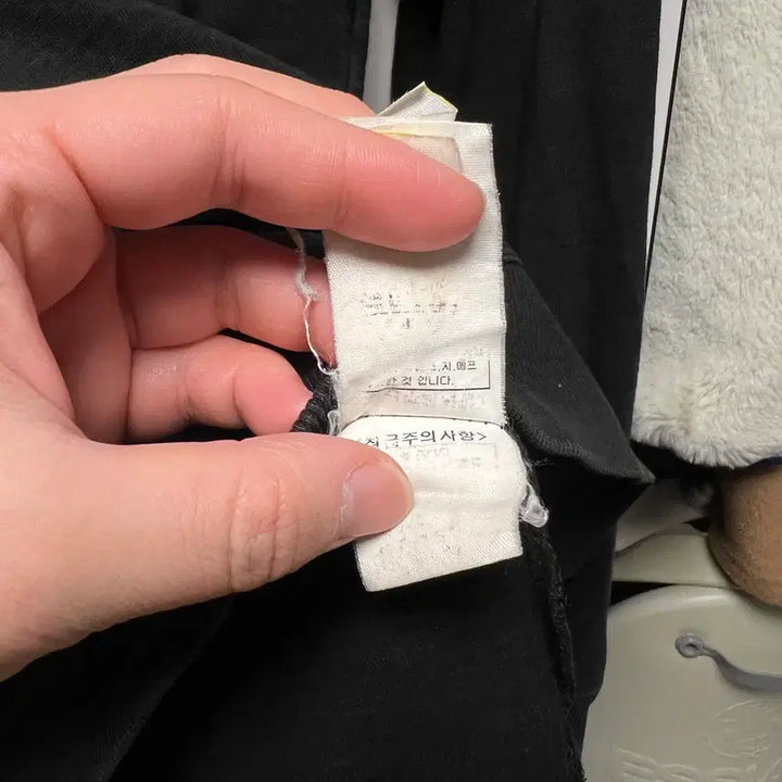 [BUNJANG] MCP Company Lens Applique Sweatshirt / [M]CP컴퍼니 렌즈와펜 맨투맨