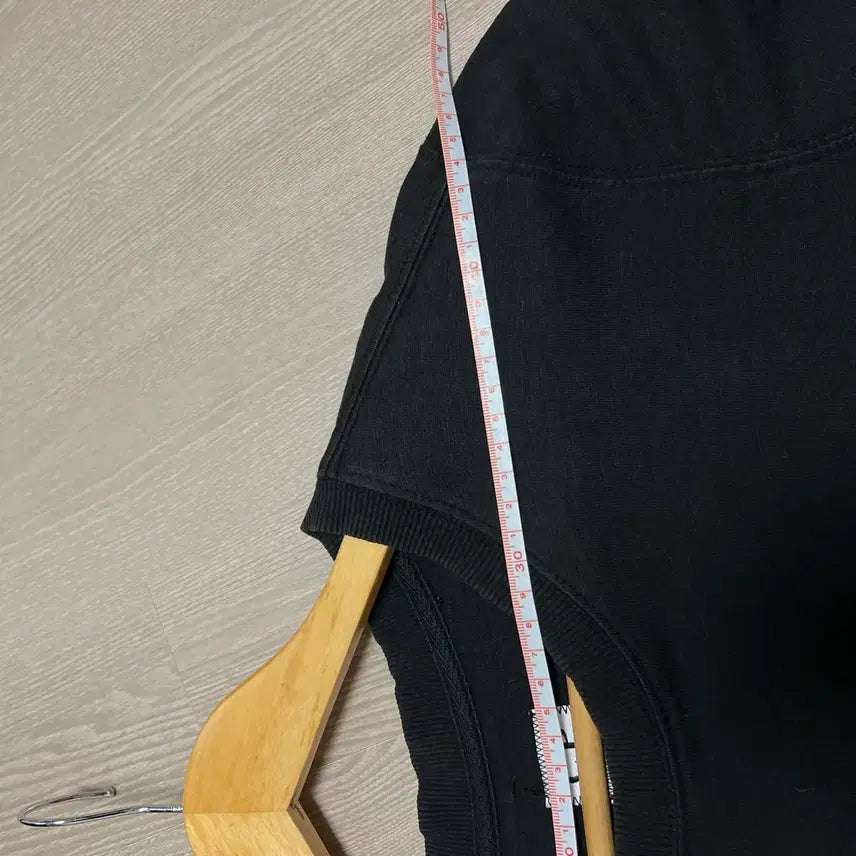 [BUNJANG] MCP Company Lens Applique Sweatshirt / [M]CP컴퍼니 렌즈와펜 맨투맨