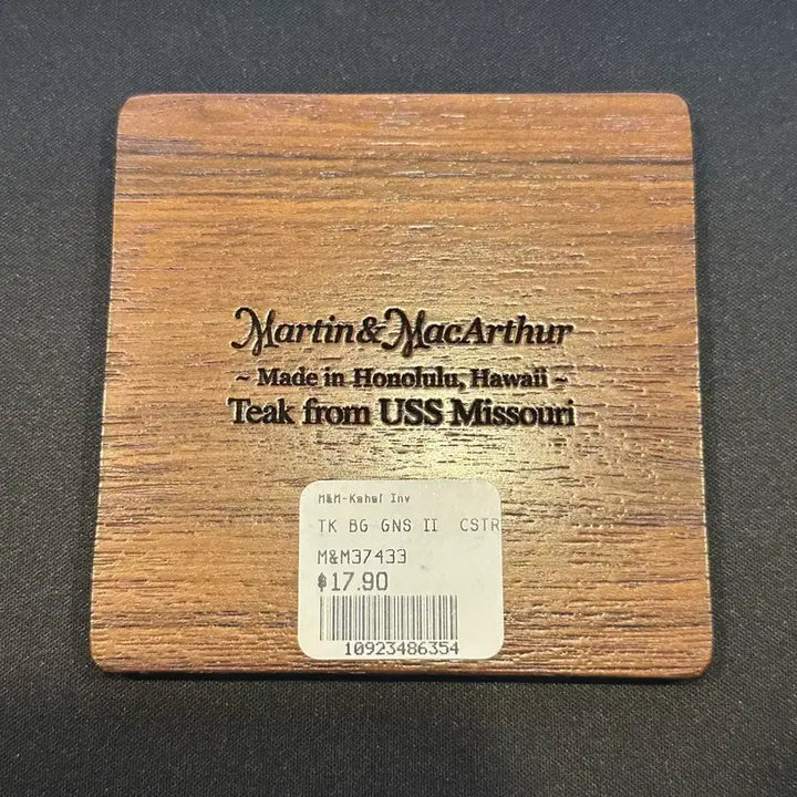 [BUNJANG] USS Missouri Wooden Stand / USS 미주리함 목재 받침대 팝니다 (함코인, 해군, 미해군, 군대코인)