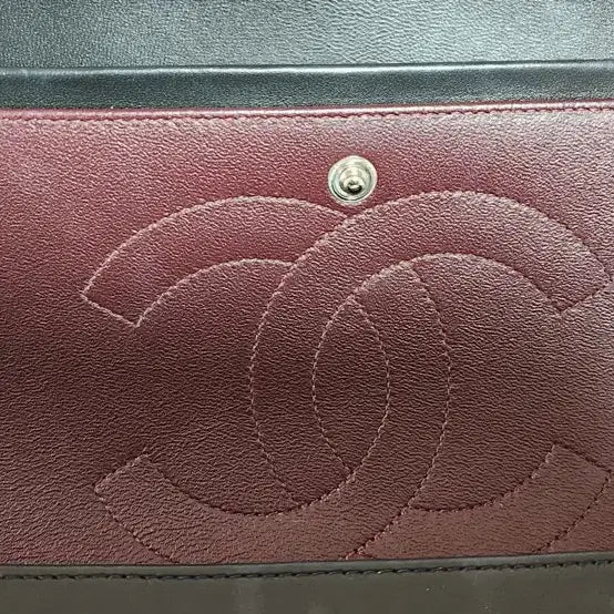 [SOLD OUT] 샤넬 클래식 라지 플랩백 은장 램스킨 22번대