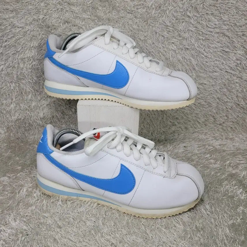 [SOLD OUT] 구제짱짱맨 245 나이키 코르테즈 DN 스니커즈