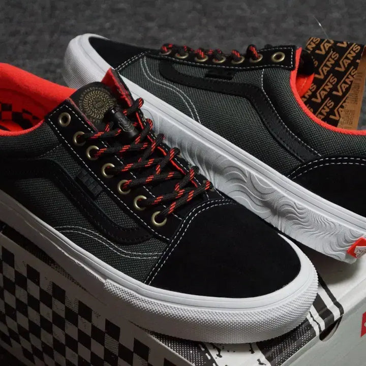 [BUNJANG] Vans Spitfire Skate Old Skool Black/Flame / (240) 반스 스케이트 X 스핏파이어 올드스쿨