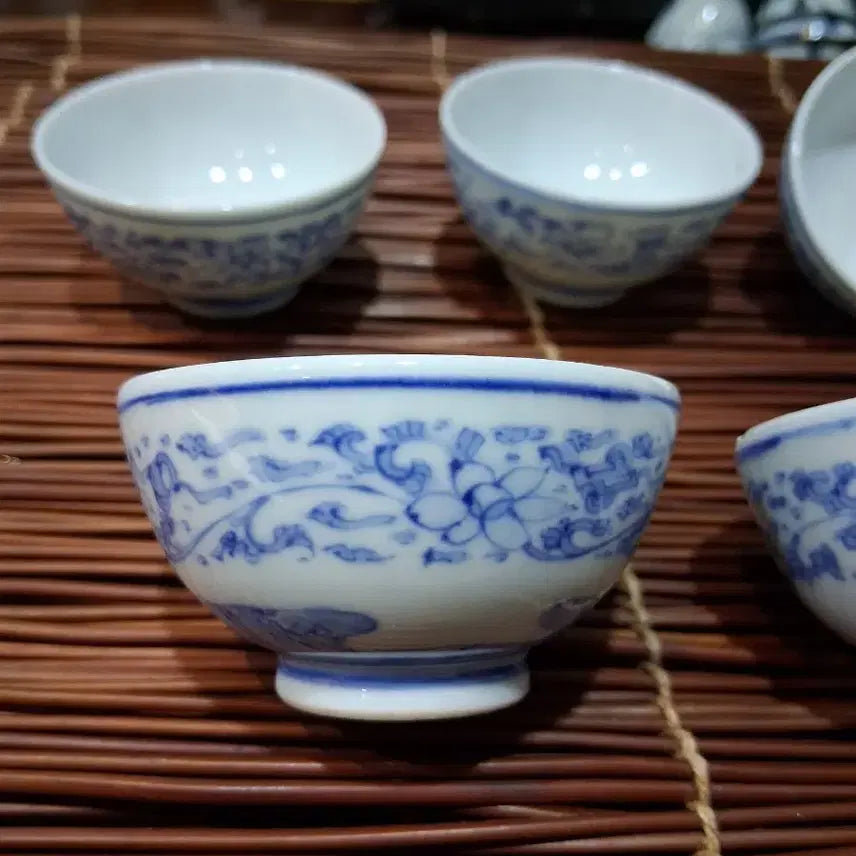[BUNJANG] Antique White Porcelain Tea Cup Set / 청화백자 전지화훼문 골동차잔 5점