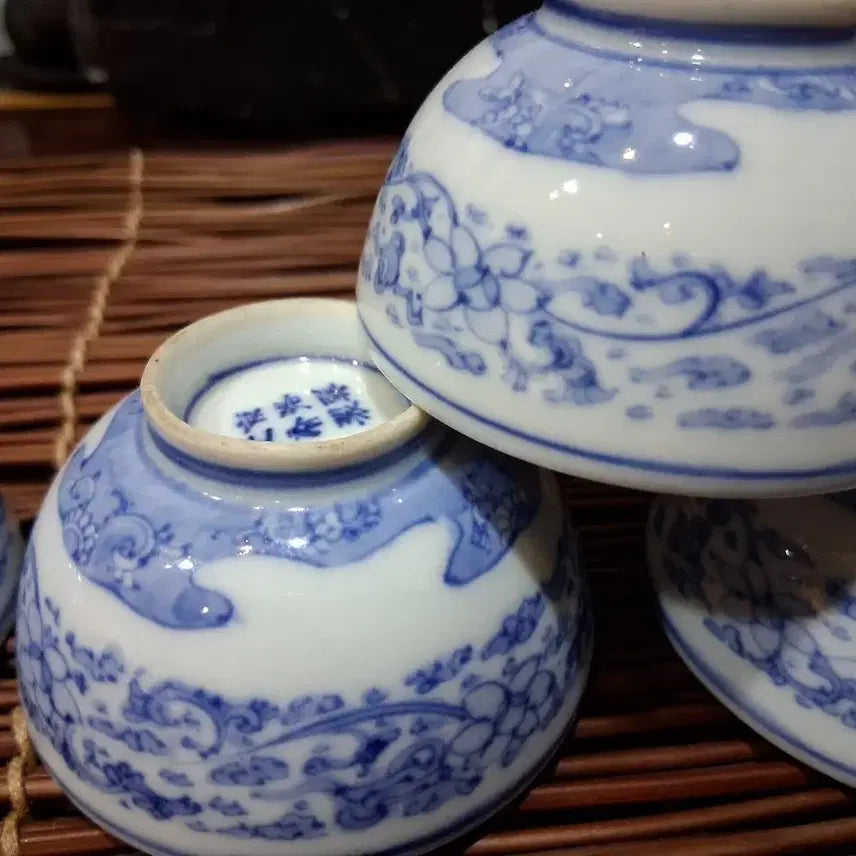 [BUNJANG] Antique White Porcelain Tea Cup Set / 청화백자 전지화훼문 골동차잔 5점
