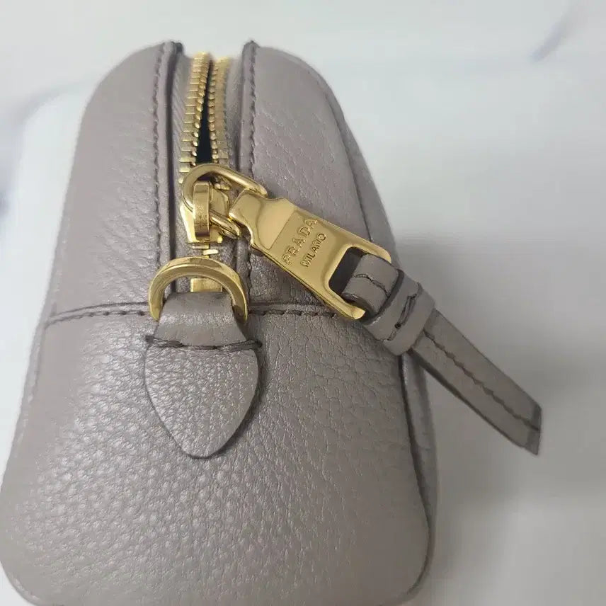 [BUNJANG] Prada Leather Pouch Mini Bag / 프라다 가죽 파우치 미니백