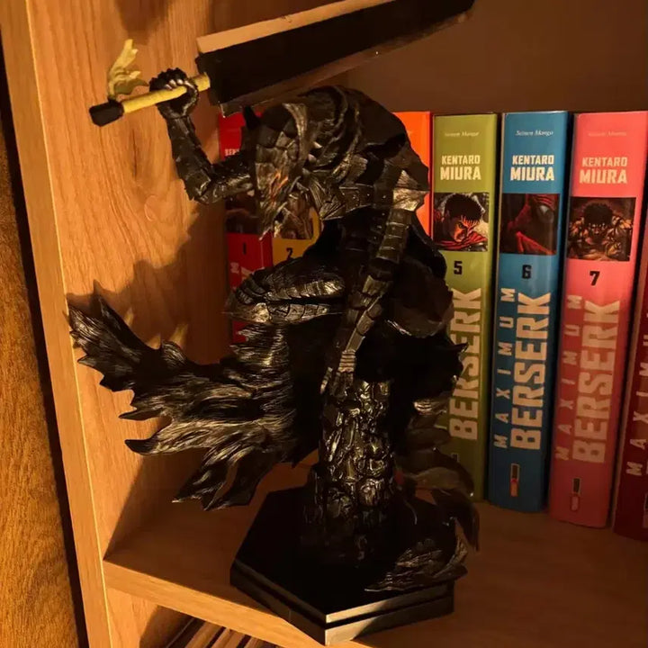 [BUNJANG] Berserk Guts Armor Ver. Figure with Behelit Keychain and Sticker Set / 베르세르크 가츠 갑주ver +베헤리트, 배지 세트 피규어