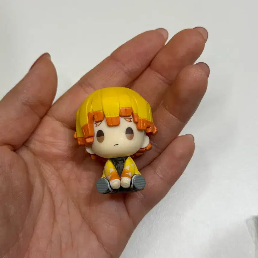[SOLD OUT] 귀멸의칼날 젠이츠 태엽가챠 팝니다