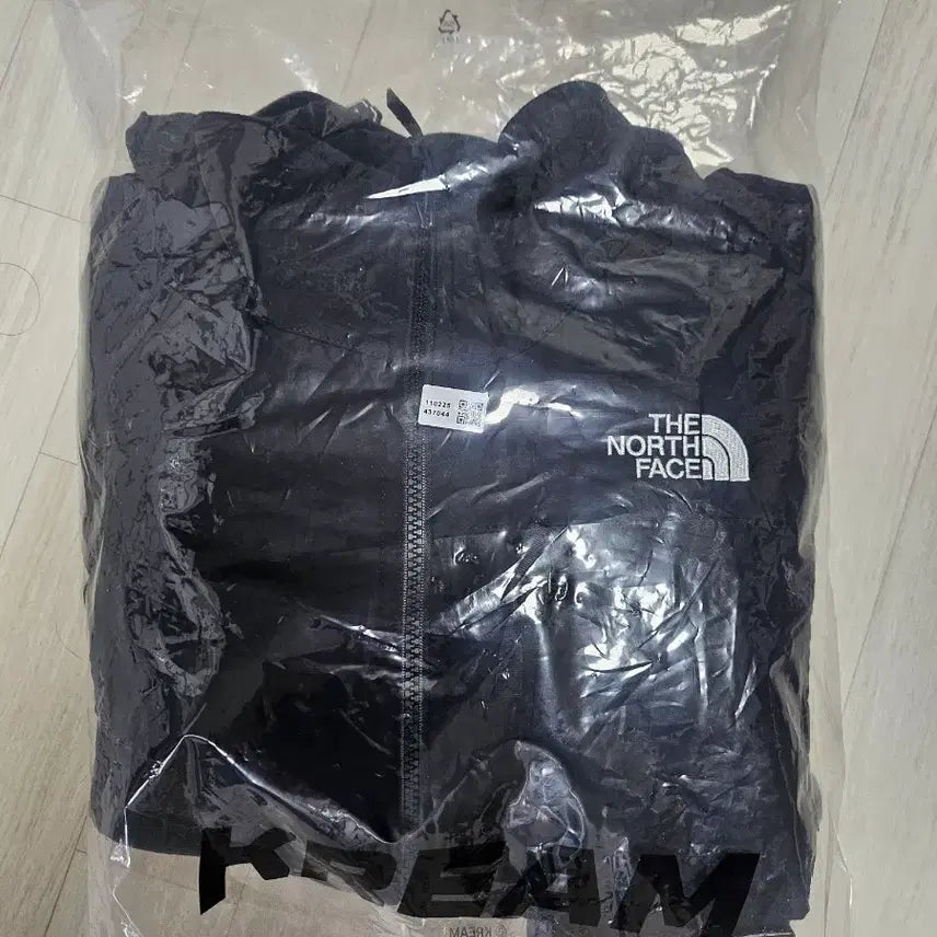 [SOLD OUT] 노스페이스 데날리 플리스 자켓 블랙