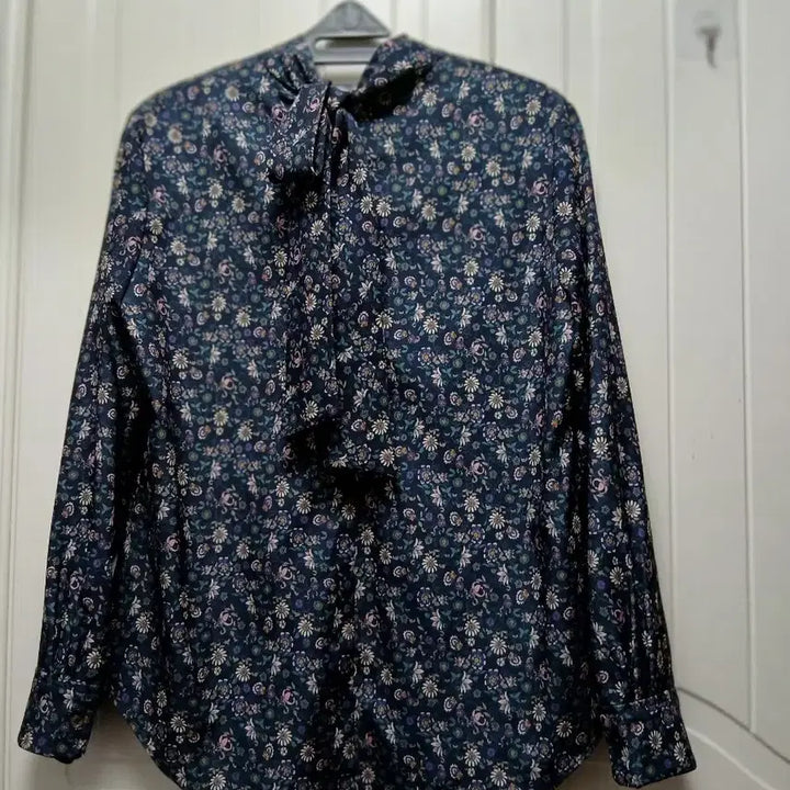 [SOLD OUT] BCBG 비씨비지 블라우스 85사이즈