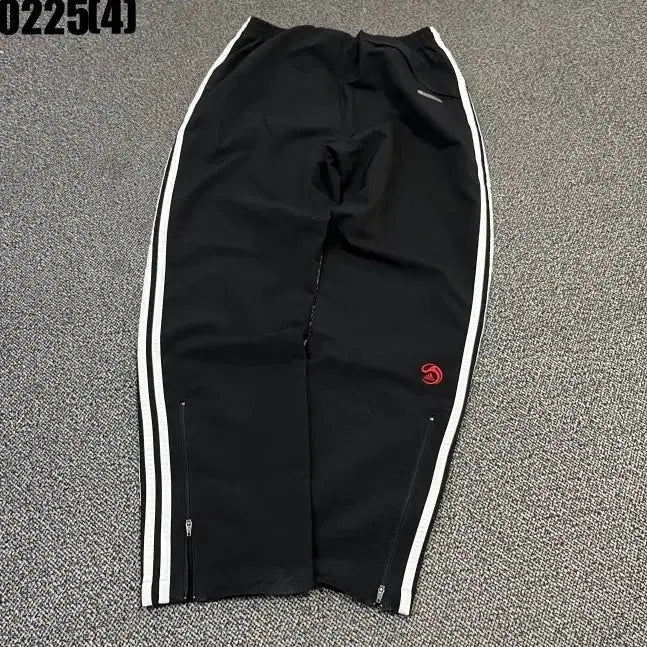 [BUNJANG] Adidas Training Pants Black (Size 100) / 100 아디다스 삼선 트레이닝 바지 블랙 0225(4)