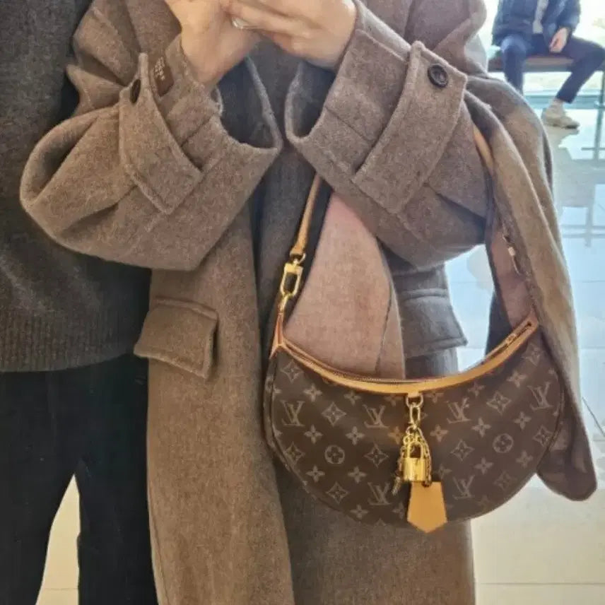 [BUNJANG] Louis Vuitton Looping Handbag / 루이비통루핑 풀구성