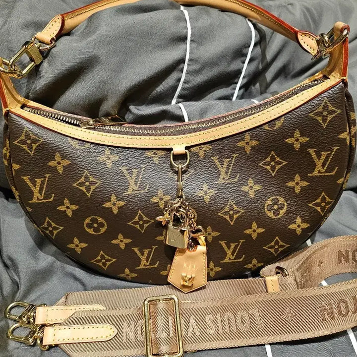 [BUNJANG] Louis Vuitton Looping Handbag / 루이비통루핑 풀구성