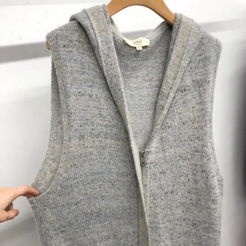 [SOLD OUT] 아떼 바네사브루노 후드 베스트 가디건 S