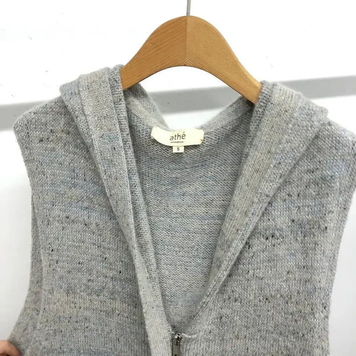 [SOLD OUT] 아떼 바네사브루노 후드 베스트 가디건 S