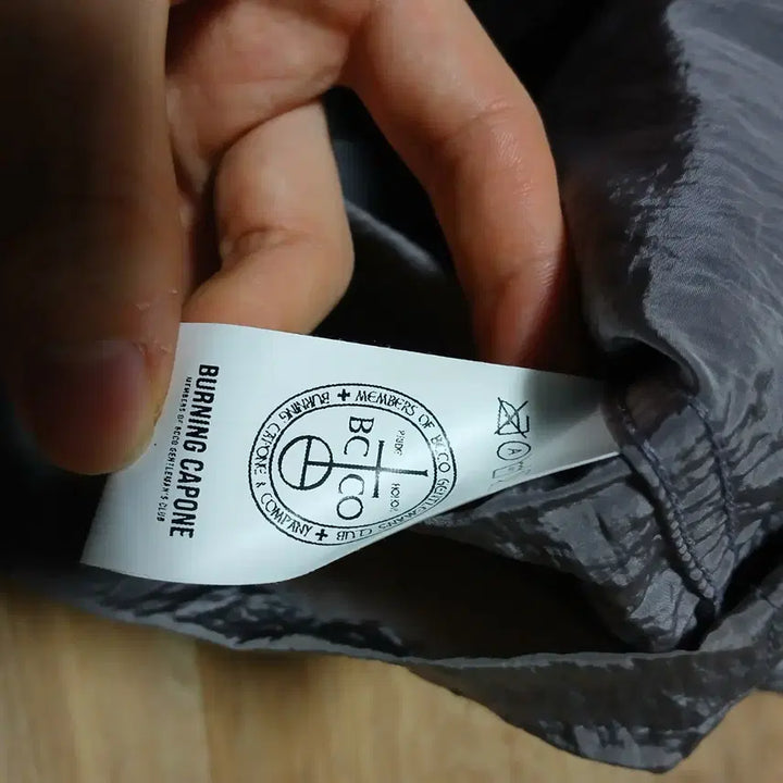 [BUNJANG] Burning Capone Nylon Metal Windbreaker Two-Way Jacket / 버닝카포네 나일론 메탈 바람막이 투웨이 자켓