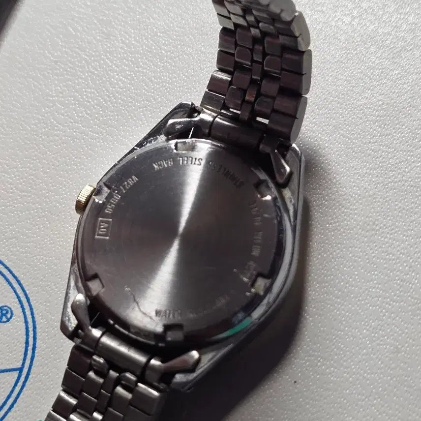 [BUNJANG] Lorus Disney Mickey Mouse Vintage Quartz Watch / 로러스 디즈니 미키 마우스 여성 빈티지 시계 쿼츠 날짜 판매 교환 합니다