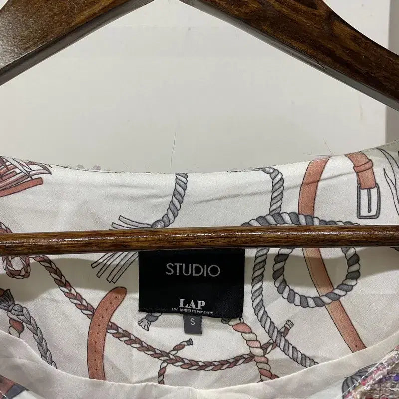 [BUNJANG] Unbranded Tweed Jacket / (85) 랩 스튜디오 여성 캐주얼 진주버튼 트위드 자켓