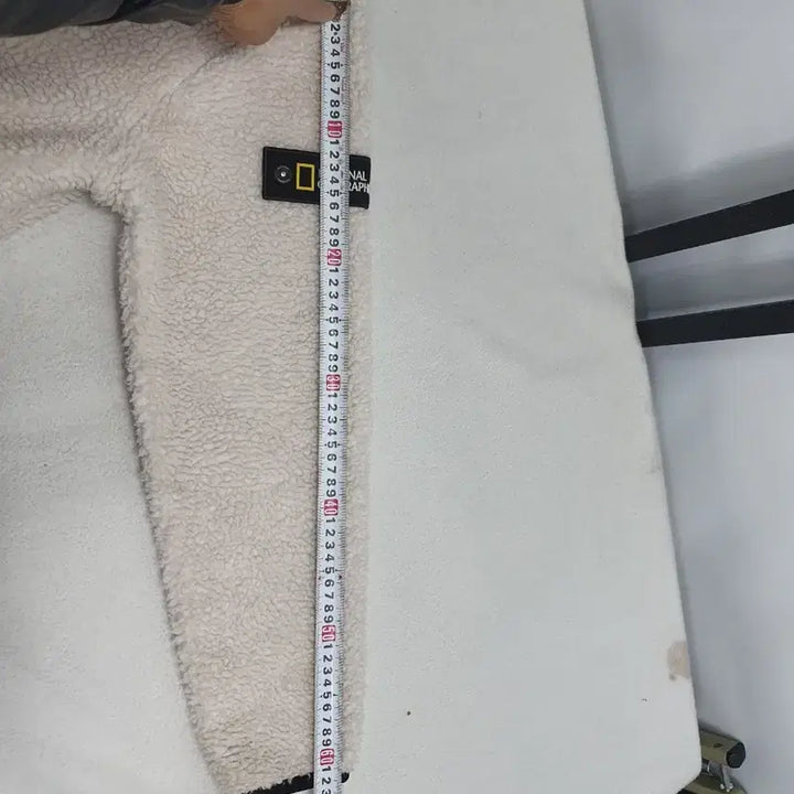 [BUNJANG] National Geographic Fleece Jacket Ivory L / 내셔널지오그래픽 후리스 양털 뽀글이 자켓 아이보리 L