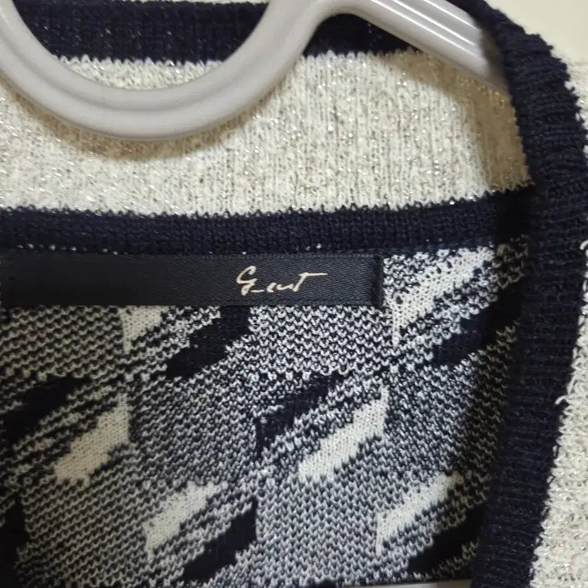 [BUNJANG] G-Cut Knit Vest Skirt Set / 지컷  니트 조끼 스커트 셋업