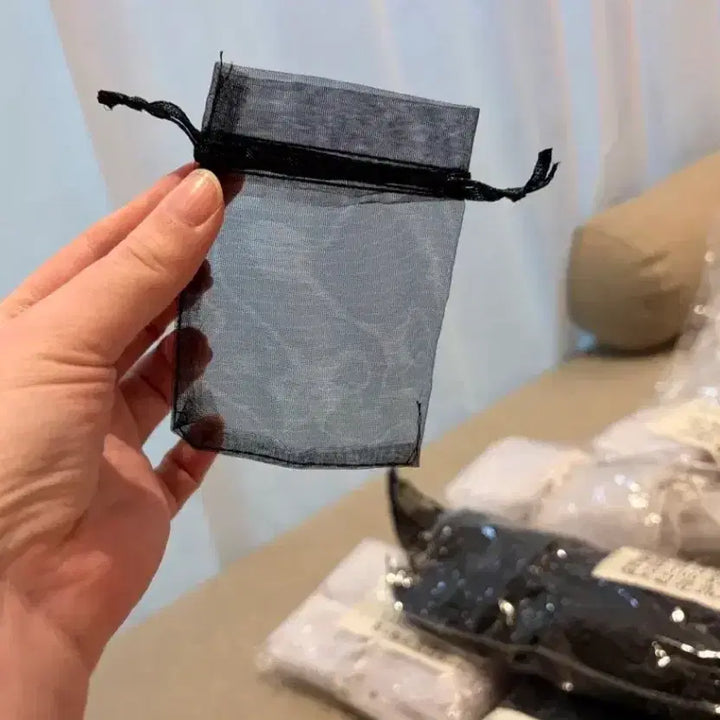 [BUNJANG] Cosmetic Empty Bottles Bundle Set / 새제품) 대량 화장품 공병 (흰색/검정색) + 파우치