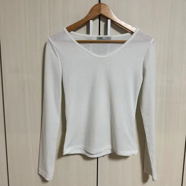 [SOLD OUT] 미쏘) 브이넥 긴팔 티셔츠