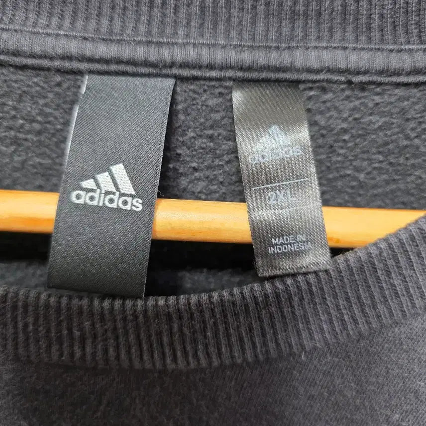 [BUNJANG] Adidas Black Crewneck T-Shirt 2XL / 아디다스 블랙 맨투맨 티셔츠 2XL