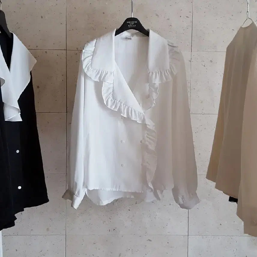 [BUNJANG] Unspecified Big Collar Frill Blouse / 빅 카라 프릴 블라우스